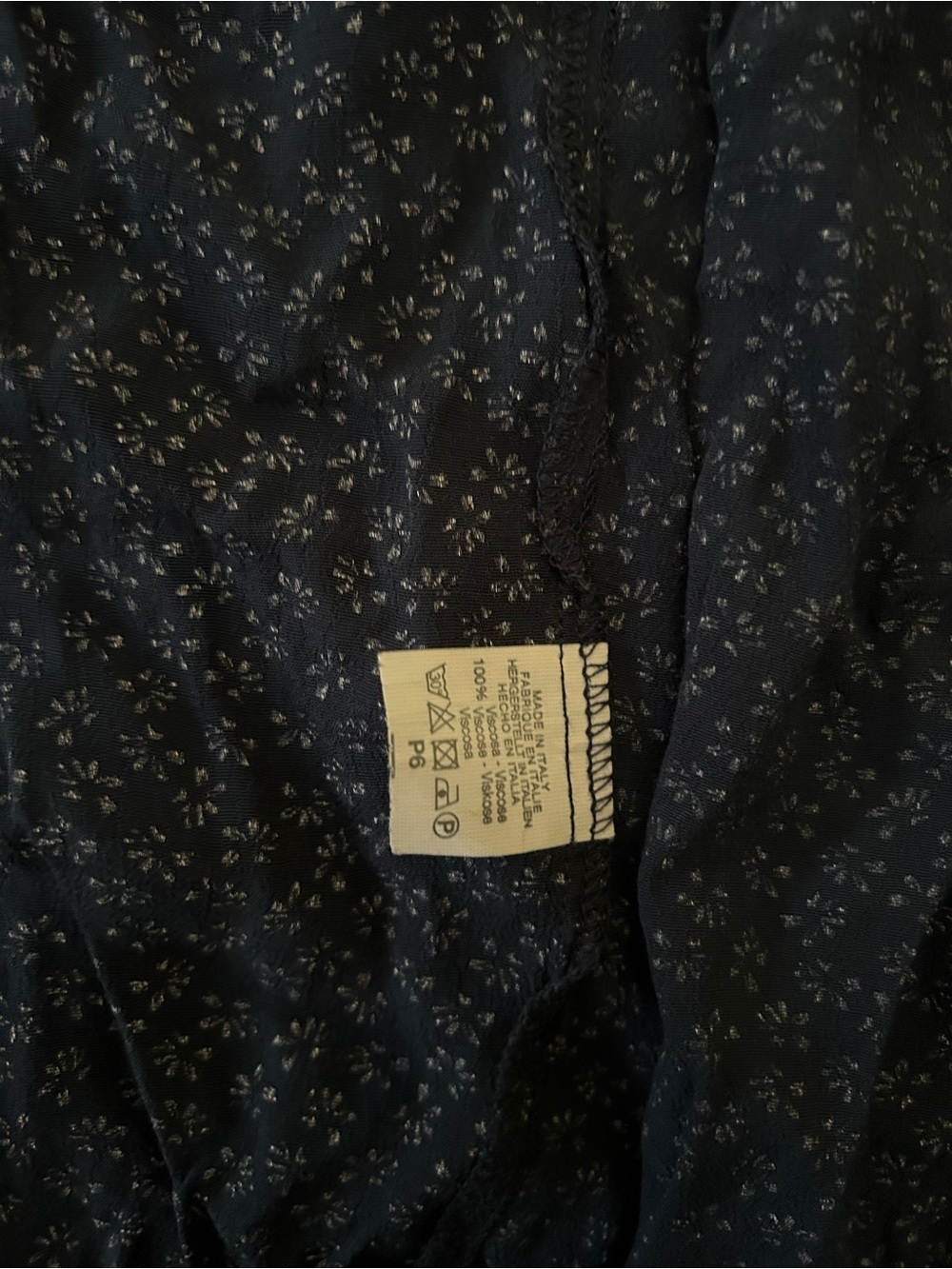 Brandy Melville Genevieve Wrap Mini Skirt Blue with White floral one size - Picture 7 of 9